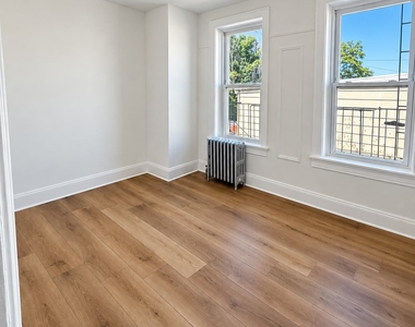 75-55 Metropolitan Avenue - Photo Thumbnail 2