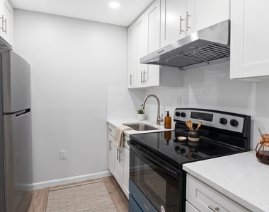140 West 133rd Street - Photo Thumbnail 3