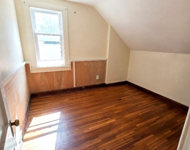 833 Revere Avenue - Photo Thumbnail 20
