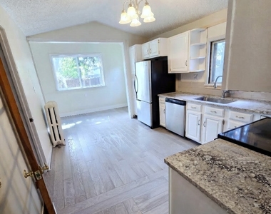 833 Revere Avenue - Photo Thumbnail 9