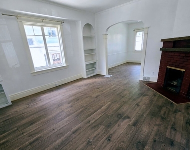 75 W Hazeltine Avenue - Photo Thumbnail 3