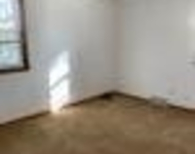 301 78th Upper - Photo Thumbnail 8