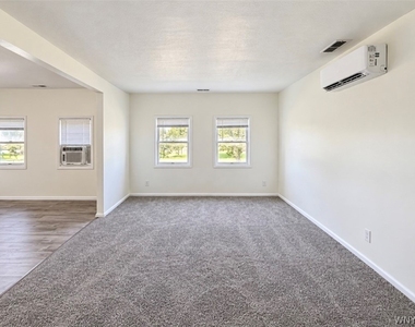 5714 Buffalo Avenue - Photo Thumbnail 2