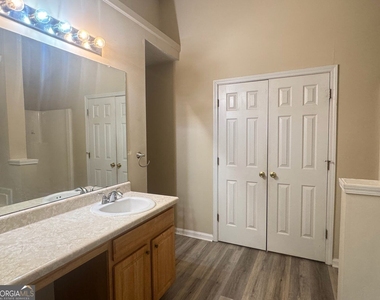 3229 Diamond Bluff - Photo Thumbnail 9