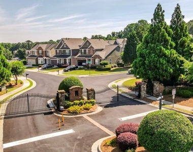 2716 Sardis Chase Court - Photo Thumbnail 18