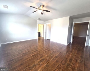2716 Sardis Chase Court - Photo Thumbnail 7
