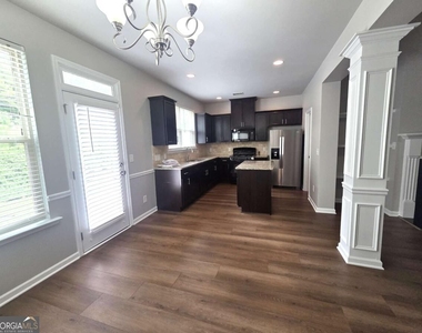 2716 Sardis Chase Court - Photo Thumbnail 3