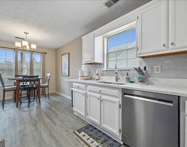 6574 Oak Mill Court - Photo Thumbnail 2