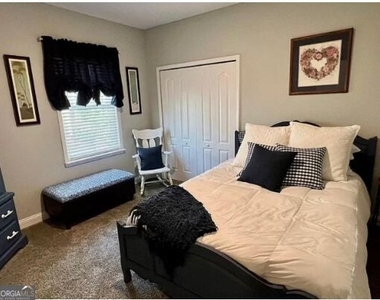 107 Nutgall Drive - Photo Thumbnail 10