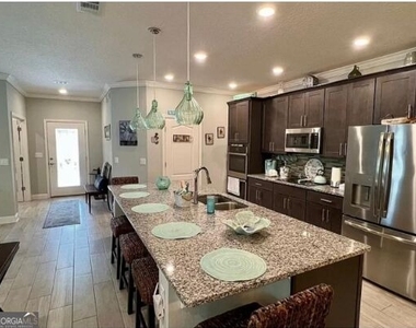 107 Nutgall Drive - Photo Thumbnail 5