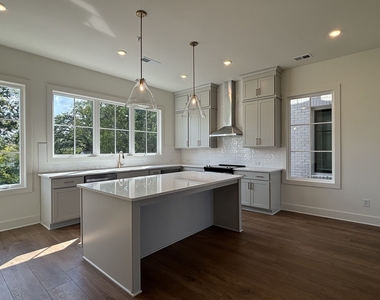 2672 Mackintosh Court - Photo Thumbnail 4