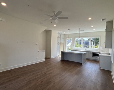 2672 Mackintosh Court - Photo Thumbnail 6