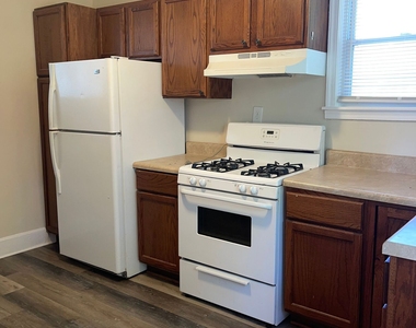 1088 Forrest Boulevard - Photo Thumbnail 4
