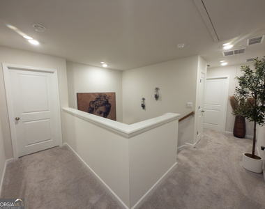 6960 Newcastle Court - Photo Thumbnail 14