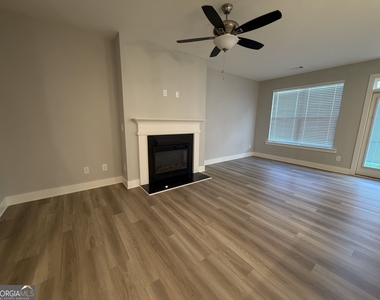 2486 Honey Way - Photo Thumbnail 10