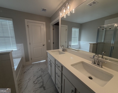 2486 Honey Way - Photo Thumbnail 22