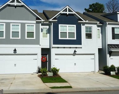 2486 Honey Way - Photo Thumbnail 2