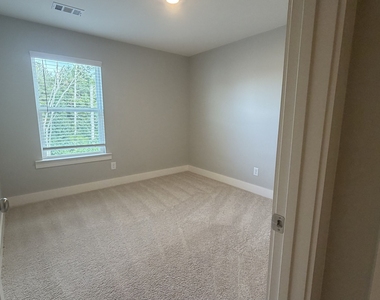 2486 Honey Way - Photo Thumbnail 19