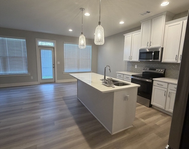 2486 Honey Way - Photo Thumbnail 4