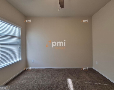 2 Longleaf Circle - Photo Thumbnail 6