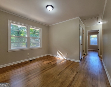 117 Martha Street - Photo Thumbnail 5