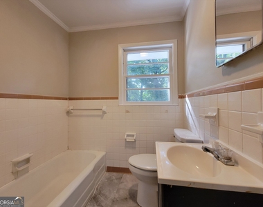 117 Martha Street - Photo Thumbnail 7