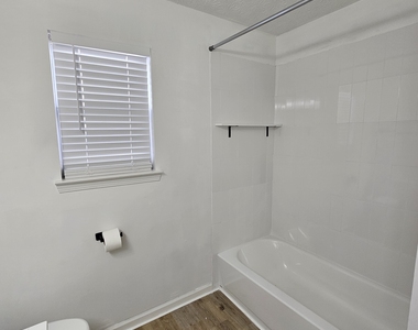 1308 Gates Circle - Photo Thumbnail 24