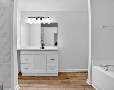 1308 Gates Circle - Photo Thumbnail 33