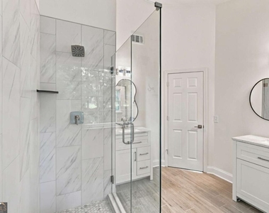 2280 Orleans Avenue - Photo Thumbnail 30