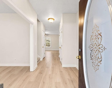 3451 Leisure Lane - Photo Thumbnail 26