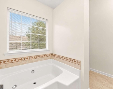 3451 Leisure Lane - Photo Thumbnail 14