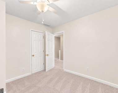 3451 Leisure Lane - Photo Thumbnail 21