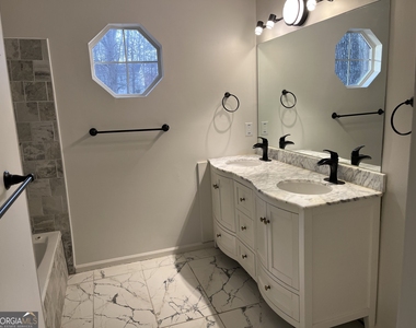 507 Lakeshore Drive - Photo Thumbnail 8