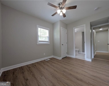 1377 Pine Avenue - Photo Thumbnail 16