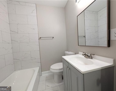 1377 Pine Avenue - Photo Thumbnail 10