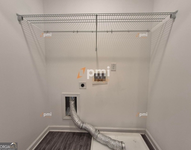 4438 Pinscher Street - Photo Thumbnail 5