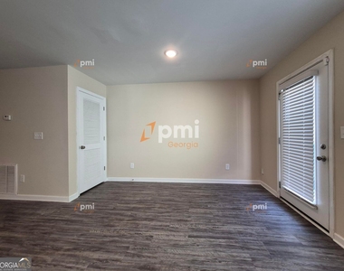 4438 Pinscher Street - Photo Thumbnail 2