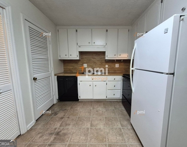 795 Farm Creek Road - Photo Thumbnail 2