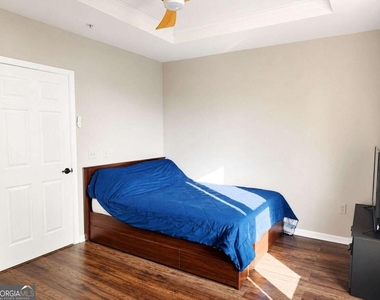 3334 Peachtree Road Ne - Photo Thumbnail 3