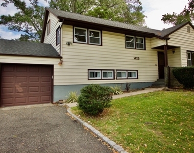 1425 Boynton Ave - Photo Thumbnail 18