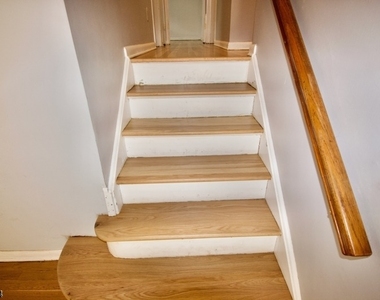 1425 Boynton Ave - Photo Thumbnail 11