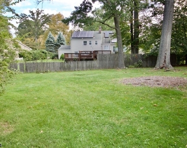 1425 Boynton Ave - Photo Thumbnail 22