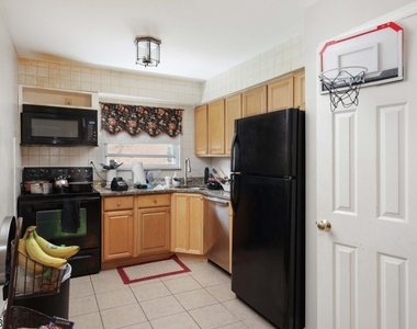 534 Andria Ave - Photo Thumbnail 9