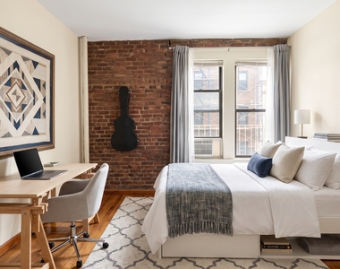 563 West 184th Street - Photo Thumbnail 2
