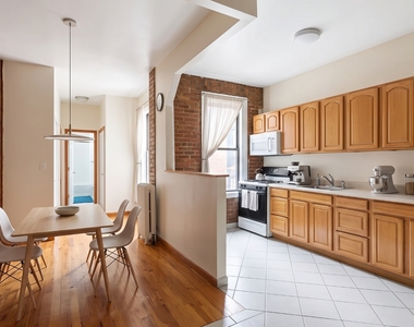 563 West 184th Street - Photo Thumbnail 7