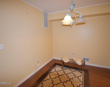 1304 Wellington Place - Photo Thumbnail 9
