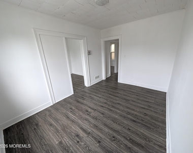 121 Kossuth Street - Photo Thumbnail 12