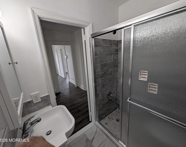 121 Kossuth Street - Photo Thumbnail 9