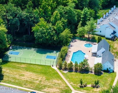 276 Longwood Drive - Photo Thumbnail 23