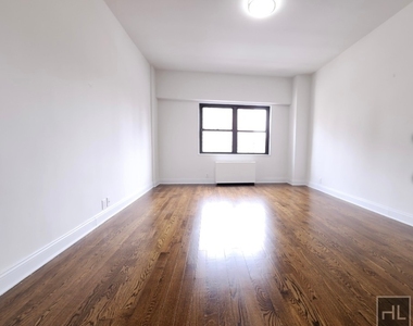 E 89 St - Photo Thumbnail 2